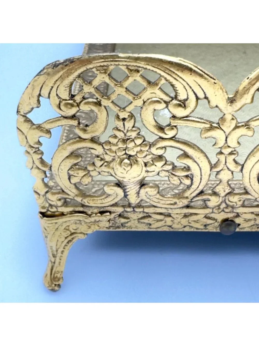 Vtg Gold Vanity Guest Towel Holder Ornate Rose Design Footed Base 9.5